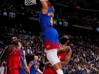 NBA季后赛倒计时，丹佛掘金加时末段完成体检，细节引发关注，引发热议，更衣室氛围转暖(勇士vs掘金全场回放)-完美平台